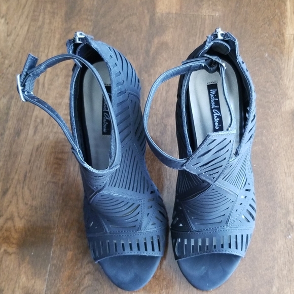 Michael Antonio Black Stilettos - Picture 5 of 5